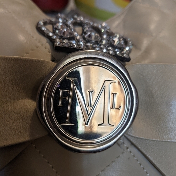 My flats in London purse - Picture 8 of 10